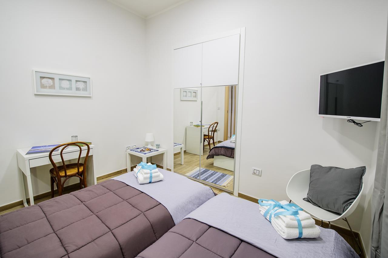 Margherita'S Apartment Σαλέρνο Εξωτερικό φωτογραφία