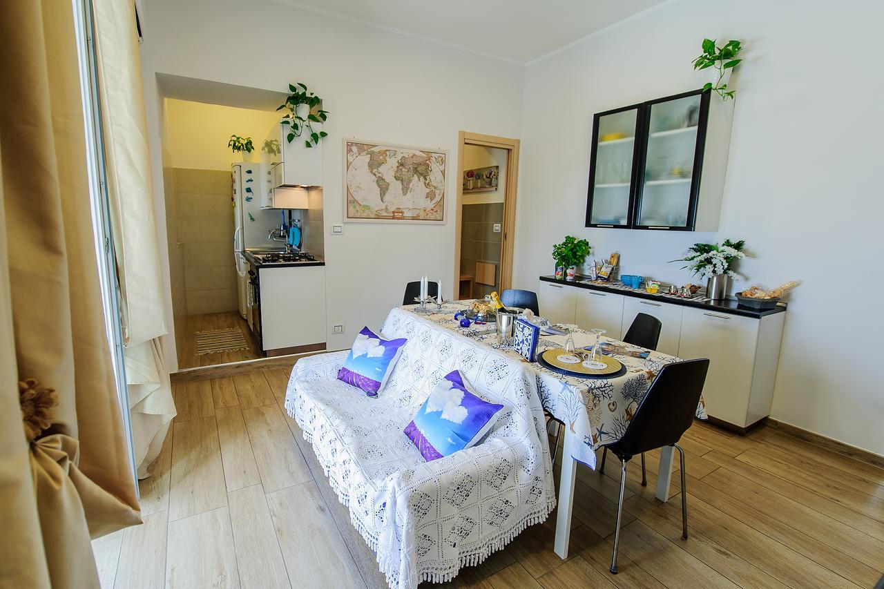 Margherita'S Apartment Σαλέρνο Εξωτερικό φωτογραφία