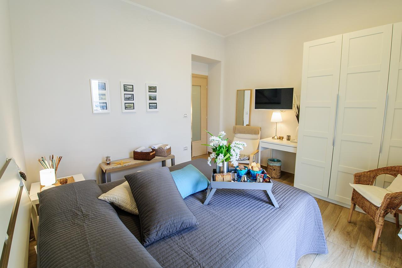 Margherita'S Apartment Σαλέρνο Εξωτερικό φωτογραφία